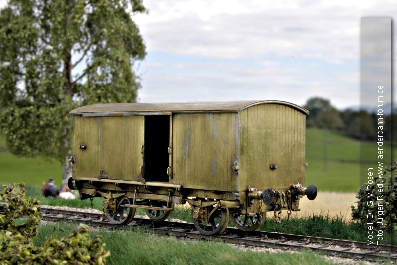 Bild gedeckter Güterwagen (1858), ohne Bremsen, mit Drehpuffer – Eigenbau